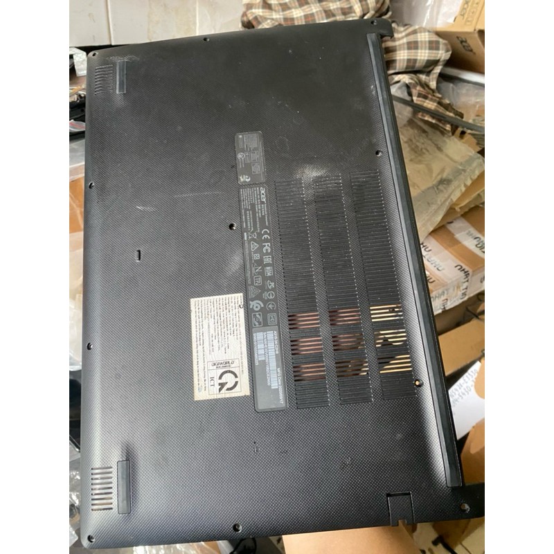 Mặt (D) laptop Acer A315-34-C2H9